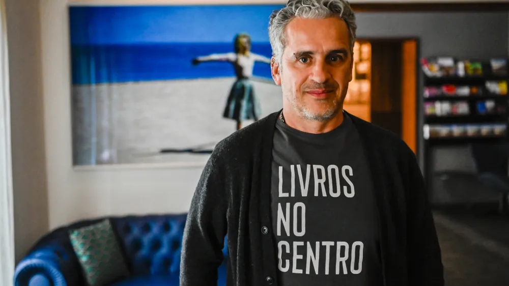 Jos&eacute; Lu&iacute;s Peixoto, portugalski pisatelj - avtor romana Mestece Galveias - 12.03.2023 - 20. Festival Literature sveta &ndash; Fabula 2023 - pogovor s portugalskim pisateljem Jos&eacute;jem Lu&iacute;som Peixotom, enim najvidnej&scaron;ih ustvarjalcev sodobne portugalske književnosti, //FOTO: Nik Erik Neubauer