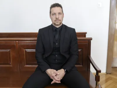 Danilo Lavrinc<br> <br>- 16.03.2023 &ndash; ponovno sojenje nekdanjemu kriminalistu Danilu Lavrincu in njegovemu informatorju Filipu Didoviću zaradi trgovanja s prepovedanimi drogami, poneverbe, zlorabe uradnega položaja in ponarejanja denarja<br> <br>//FOTO: Jaka Gasar