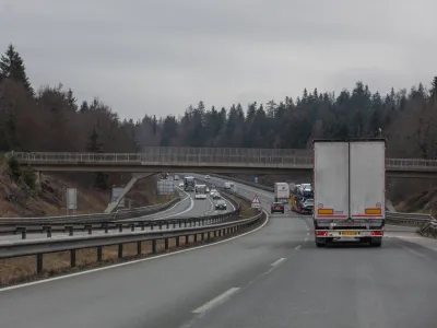 - primorska avtocesta - avtocestni odsek Vrhnika &ndash; Postojna&nbsp;- 07.12.2022 - 50. obletnica prvega avtocestnega odseka Vrhnika&ndash;Postojna v Sloveniji in tudi v takratni Jugoslaviji - gradnja se je začela 22. maja 19, uradno odprtje je bilo 29.decembra 1972&nbsp;//FOTO: Luka Cjuha