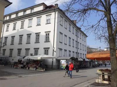 Ljubljanska tržnica semeni&scaron;če