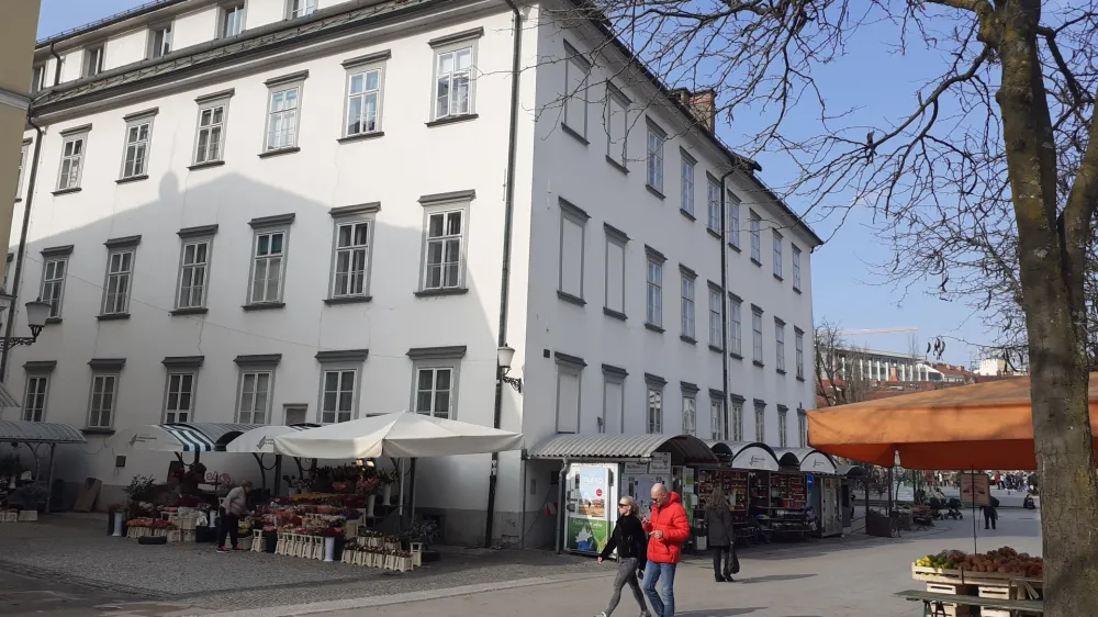 Ljubljanska tržnica semeni&scaron;če