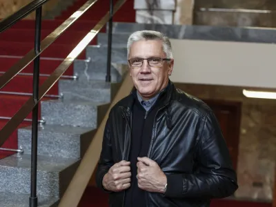 - 14.10.2015 - Peter Vilfan, poslanec DeSUS - Demokratična stranka upokojencev Slovenije  //FOTO: Luka Cjuha..