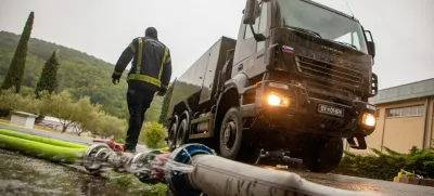 - 26.07.2022 – Rižanski vodovod Koper - vodarna Cepki pri Dekanih - kritično stanje vodooskrbe v slovenski Istri – prispeli prvi tovornjaki s cisternami surove vode iz reke Unice v vodarno Rižanskega vodovoda v Cepkih pri Dekanih.  //FOTO: Luka Cjuha