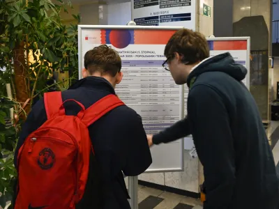 Dijaki srednjih &scaron;ol se bodo do spremembe pogojev &scaron;e lahko vpisovali na fakultete po starih pogojih, tudi če so ti bili doslej premalo definirani. Fotografija je simbolična.