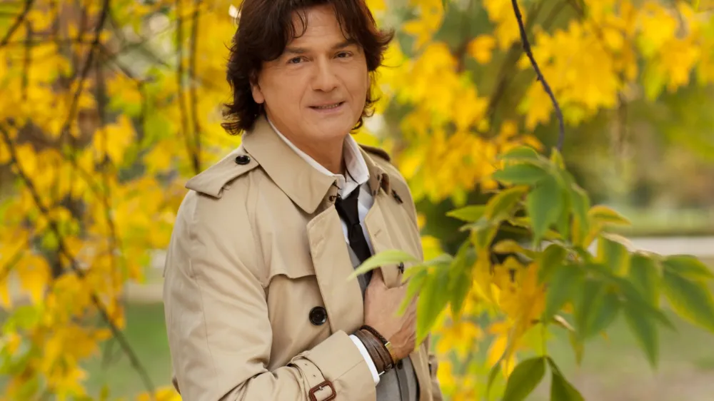 zdravko čolić, pevec