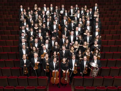 Elitni Kraljevi orkester Concertgebouw se vrača na festival 28. avgusta s svojim gostujočim dirigentom Iv&aacute;nom Fischerjem, da med drugim izvede Mahlerjevo Sedmo simfonijo.&nbsp;