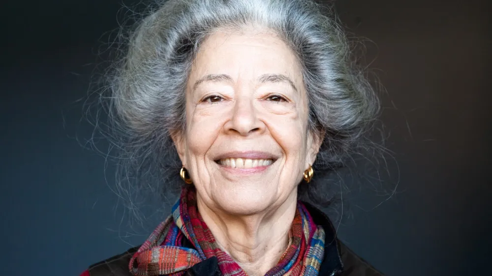 V Ljubljano prihaja ameri&scaron;ka plesalka in koreografinja Deborah Hay, ena od ikon sodobnega plesa. Foto: Ralf Hiemisch