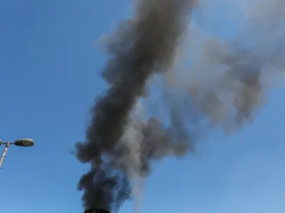 - simbolična fotografija - onesnaževanje okolja, toplogredni plini, izpusti, dim, saje, <br><br><br><br>- 16.04.2019 - Slovenske železnice - muzejski parni vlak SŽ - parna lokomotiva z oznako SŽ 25-026, izdelana leta 1920 na Dunaju<br><br><br><br>//FOTO: Bojan Velikonja