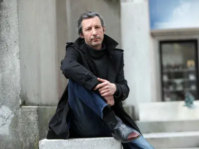 - 20.04.2022 - Bo&scaron;tjan Narat, glasbenik, filozof, skladatelj, performer, soustanovitelj in gonilna sila glasbene skupine Katalena//FOTO: Tomaž SkaleOPOMBA: DNEVNIKOV OBJEKTIV 2022 &ndash; INTERVJU