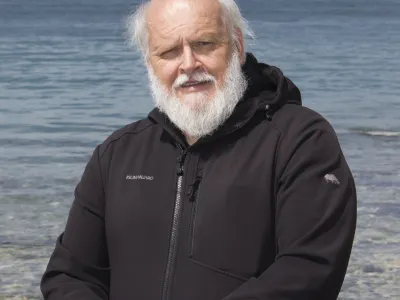 Lovren Lipej: Na&scaron;i predniki so res veliko bolj uživali v pestrosti ribjega bogastva in drugih morskih živali. Spomnim se očeta, ki je domov nosil velike morske pajke in skalne glavače, za katere je prisegal, da so najbolj&scaron;ega okusa. F Jaka Jera&scaron;a