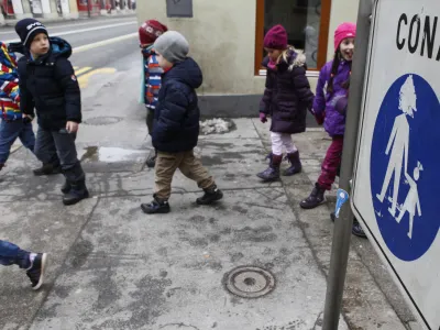 cona za pe&scaron;ce - otroci - //FOTO: Luka Cjuha