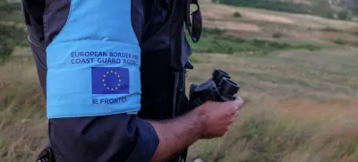- meana nemko  albanska policijska patrulja- 24. 07.2019  Republika Albanija 2019  migracije - Evropska agencija za mejno in obalno strao (Frontex) - prva misija Frontex zunaj Evropske unije (EU) na kopenski meji med Albanijo in Grčijo -  //FOTO: Luka Cjuha.