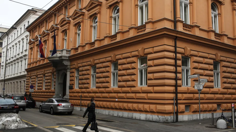 - Ustavno sodi&scaron;če Republike Slovenije, Beethovnova ulica 10, stavba <br><br><br><br> <br> <br> <br> <br>//FOTO: Jaka Gasar