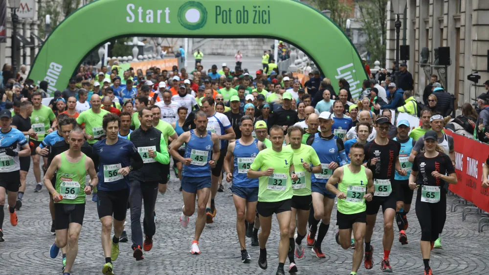 tek trojk - 07.05.2022 &ndash; 64. Pohod Pot ob žici 2022 - Pot spominov in tovari&scaron;tva (PST) &ndash;  //FOTO: Luka Cjuha