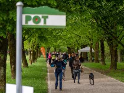 Ljubljana.<br>Zadnji dan pohoda Pot ob zici so 35-kilometrsko traso okoli Ljubljane napolnili pohodniki in tekaci.