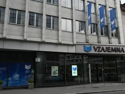  <br><br>- 12.04.2023 - Vzajemna zdravstvena zavarovalnica. Vo&scaron;njakova ulica 2 v Ljubljani<br><br>//FOTO: Nik Erik Neubauer