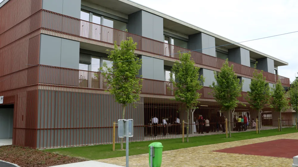 - 19.05.2016 - nova stanovanjska soseska Dolgi most, Ob progi 3 v Ljubljani - neprofitna stanovanja Javnega stanovanjskega sklada Mestne občine Ljubljana (MOL) - nepremičnine//FOTO: Bojan Velikonja