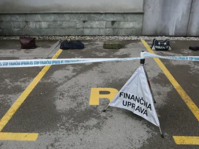 - simbolična fotografija - rezervirano parkiri&scaron;če - - - 13.04.2018 - Finančna uprava RS (FURS) - Dan odprtih vrat uradov Finančne uprave RS -  //FOTO: Luka Cjuha.