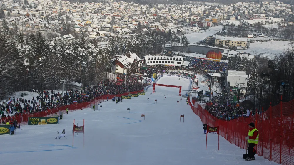 - 49. pokal Zlata lisica 2013 - Svetovni pokal v alpskem smučanju na Mariborskem Pohorju //FOTO: Luka Cjuha