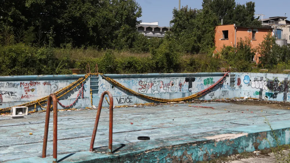 - 10.08.2022 &ndash; Kopali&scaron;če Vevče &ndash; bazen //FOTO: Luka Cjuha