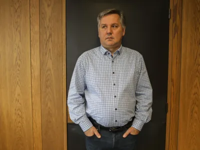 Po dobrih treh letih naj bi se Janez Posedi vrnil v direktorsko pisarno uprave za varno hrano, veterinarstvo in varstvo rastlin.
&nbsp;