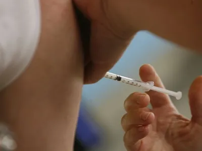 - cepljenje proti pandemski gripi, ki povzroča virus A (H1N1) - Pediatrična klinika/FOTO: Bojan VelikonjaOPOMBA: ZA OBJAVO V ČASOPISU DNEVNIK