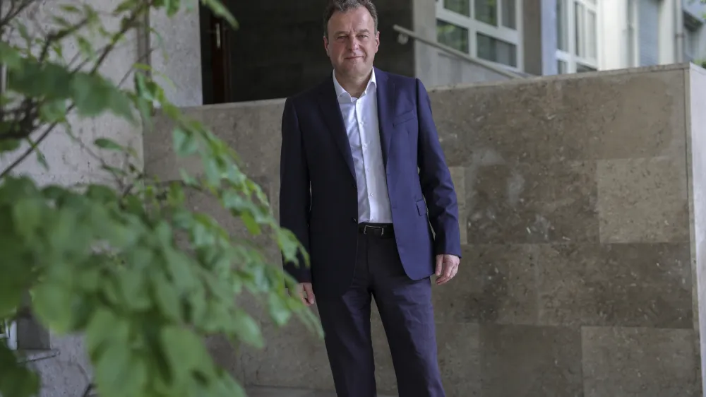 - 26.05.2023 &ndash; Marko Grobelnik, raziskovalec v laboratoriju za umetno inteligenco na Institutu Jožef Stefan v Ljubljani in digitalni glasnik Slovenije o novostih v razvoju umetne inteligence. //FOTO: Jaka Gasar