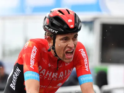 Cycling - Giro d'Italia - Stage 6 - Grotte di Frasassi to Ascoli Piceno (San Giacomo), Italy - May 13, 2021 Bahrain Victorious rider Gino Mader of Switzerland wins Stage 6 REUTERS/Jennifer Lorenzini