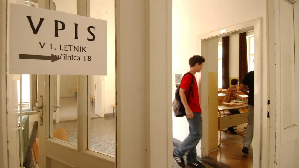 Gimnazija Poljane - vpis - dijaki, &scaron;olstvo - vpis v prvi letnik