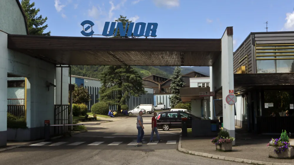 Prihodki od prodaje &Scaron;tore Steela, katerega skoraj tretjino delnic namerava prodati Unior, so se lani povečali za skoraj tretjino, na 189 milijonov evrov, čisti dobiček pa za 77 odstotkov, na 10,53 milijona evrov. Fotografija je simbolična. F Bojan Velikonja Q