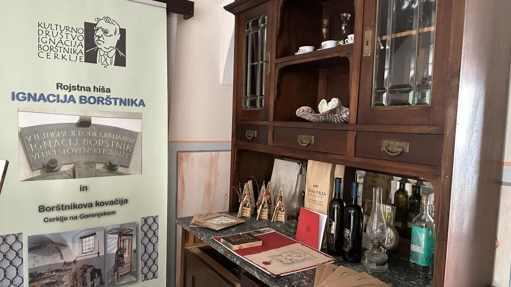 Rojstna hi&scaron;a Ignacija Bor&scaron;tnika, Cerklje na Gorenjskem<br>Bor&scaron;tnik