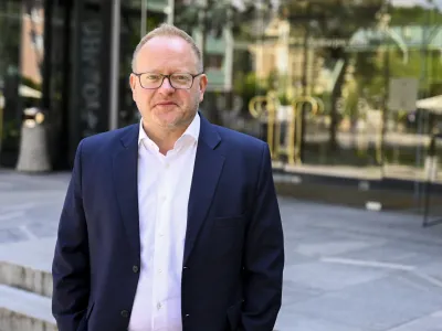 Vodja programa resne glasbe, opere in baleta v Cankarjevem domu mag. Ale&scaron; Drenik: Rad bi, da pri nas poslu&scaron;amo tuje orkestre, kako igrajo njihove skladatelje po njihovo.&nbsp;