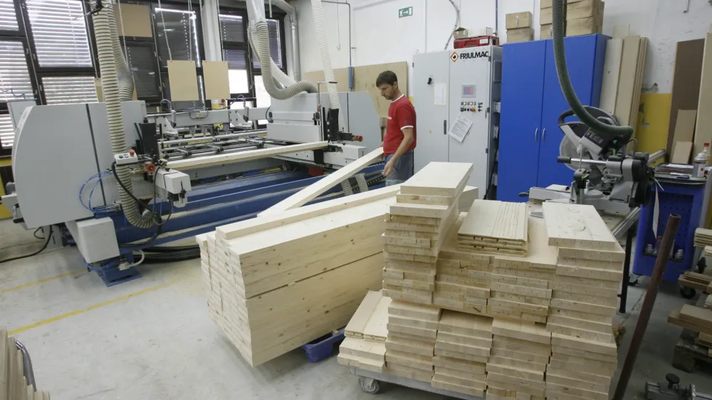 lesna predelovalna industrijaMizarstvo Melu - Luče//FOTO: Tomaž Skale