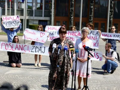   IN&Scaron;TITUT 8MAREC