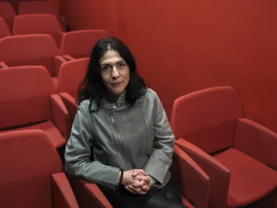 - 21.04.2023 &ndash; Andrina Mračnikar, koro&scaron;ka slovenka &ndash; avstrijska filmska scenaristka in režiserka celovečernega dokumentarnega filma Izginjanje /Verschwinden //FOTO: Jaka GasarOPOMBA: DNEVNIKOV OBJEKTIV &ndash; INTERVJU 2023