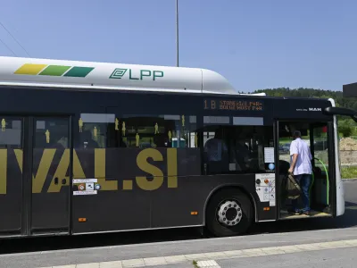 Avtobus LPPP+R Stanežiče- 18.06.2023 &ndash; Bol&scaron;ji sejem Stanežiče.//FOTO: Nik Erik Neubauer