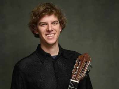 Kitarist in skladatelj Timotej Kosovinc je svoj leto&scaron;nji koncert posvetil sodelovanju različnih generacij glasbenikov. <br><br>