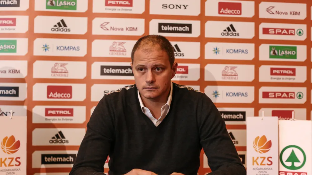 generalni sekretar KZS Ra&scaron;o Nesterović- 19.10.2017 &ndash; Ko&scaron;arkarska zveza Slovenije (KZS) - novinarska konferenca na kateri sta bila prisotna selektorja mo&scaron;ke in ženske reprezentance //FOTO: Luka Cjuha.