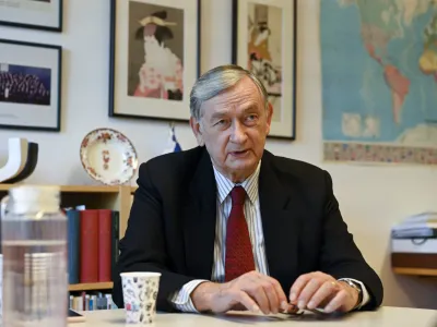 - 07.10.2022 &ndash; prof. dr. Danilo T&uuml;rk, pravnik, diplomat in politik - zaslužni profesor na Pravni fakulteti Univerze v Ljubljani, nekdanji predsednik Slovenije (2007 &ndash; 2012), predsednik mednarodne nevladne organizacije Madridski klub do leta 2022, član Svetovalnega odbora ZN na visoki ravni o učinkovitem multilateralizmu,//FOTO: Nik Erik NeubauerOPOMBA: NEDELJSKI DNEVNIK - INTERVJU 2022