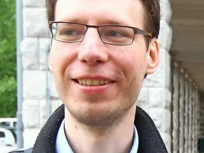 Luka Lisjak Gabrijelčič<br>zgodovinar, politični analitik<br>sličica za Nepresli&scaron;ano