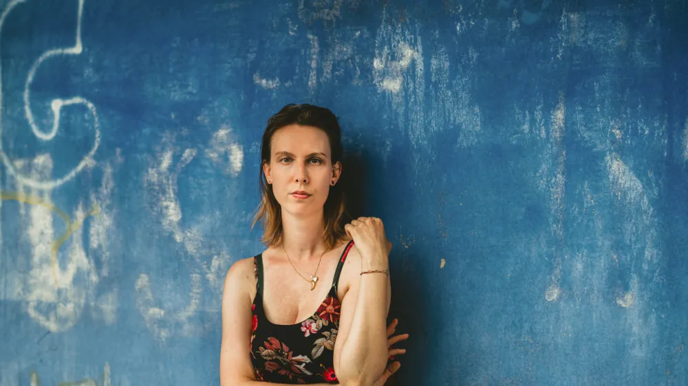 Anja Radaljac je leto&scaron;nja prejemnica Stritarjeve nagrade, ki jo je podeljuje Dru&scaron;tvo slovenskih pisateljev za izredne dosežke na področju literarne kritike mlaj&scaron;ih generacij.