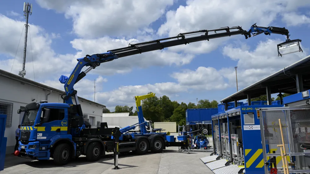 Civilna za&scaron;čita - 28.07.2023 - Državni logistični center Roje - izjava za javnost glede ocene stro&scaron;kov intervencije in odprave posledic neurij //FOTO: Nik Erik Neubauer