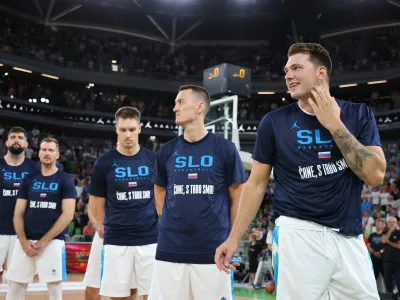 Ljubljana. Stožice. Ko&scaron;arka. Slovenija. Črna GoraLuka Dončič