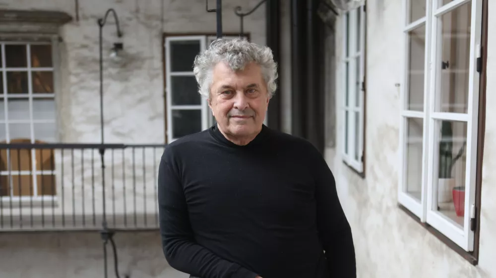 - 03.01.2022 - prof. Janez Koželj, arhitekt - ljubljanski podžupan za področje urbanizma, profesor za arhitekturo mesta in urbanistično planiranje na Fakulteti za arhitekturo in Biotehniki fakulteti v Ljubljani.//FOTO: Tomaž SkaleOPOMBA: DNEVNIKOV OBJEKTIV 2022 - 