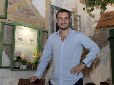 Aljo&scaron;a Marković: Čevapčiči so strogo iz junetine &ndash; to je meso od 12-14 mesecev starega goveda. Tudi ovčjega mesa ni v njih. F Jaka Jera&scaron;a