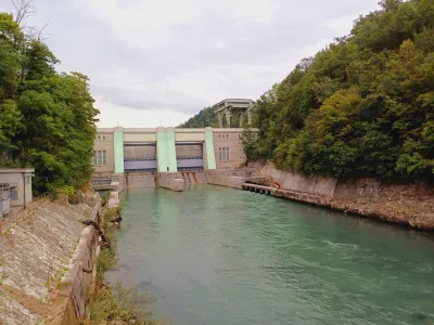 Podpisniki javnega poziva opozarjajo na nerazumno omejitev nižanja akumulacij, tudi v medvo&scaron;ki hidroelektrarni. F Tina Jereb