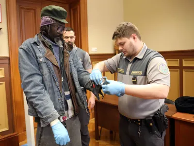 Coco Filip Faragala je bil pri nas že kaznovan. Njegov izgon iz Slovenije v izvorno državo Eritrejo po zatrjevanju policije ni mogoč, ker ima status političnega begunca. Foto:&nbsp;Tomaž Skale&nbsp;