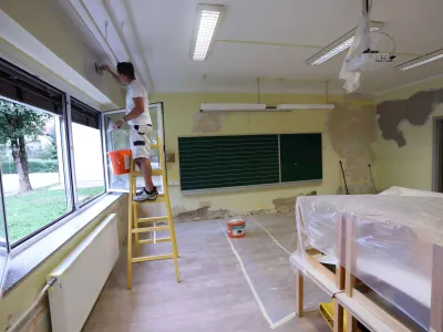 01.09.2023 - osnovna &scaron;ola Komenda Moste, prvi &scaron;olski dan, obnova po poplavah<br><br>Foto: Tomaž Skale<br>