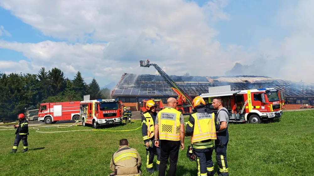 Na terenu so že re&scaron;evalne ekipe.