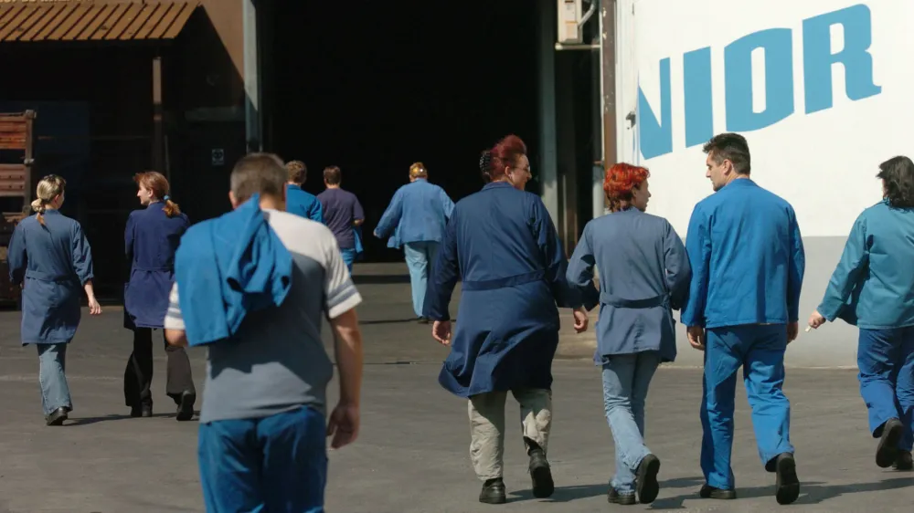 V NLB trenutno preverjajo interes, kateri od lastnikov bi se poleg zre&scaron;kega Uniorja, največjega posamičnega lastnika, priključil konzorciju za prodajo družbe &Scaron;tore Steel.